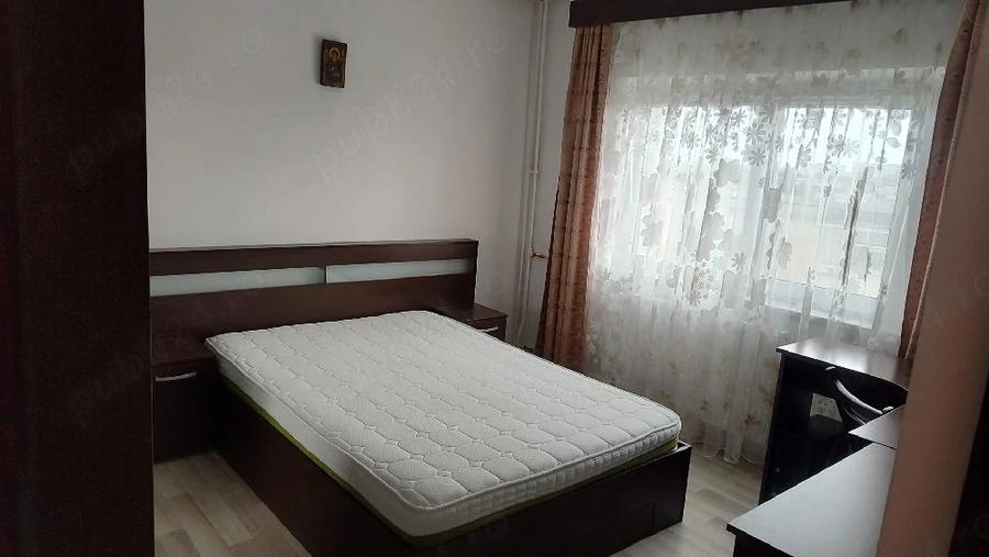 Apartament cu 3 camere semidecomandat în Mărășești