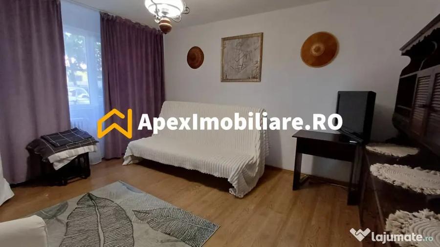 Apartament cu 2 camere decomandat în Cantemir