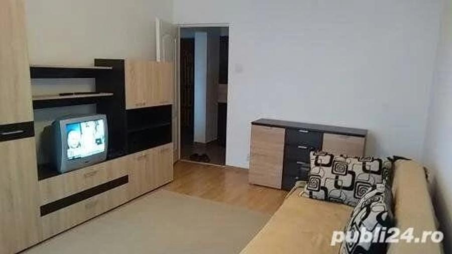 Garsonieră decomandată în Tipografilor