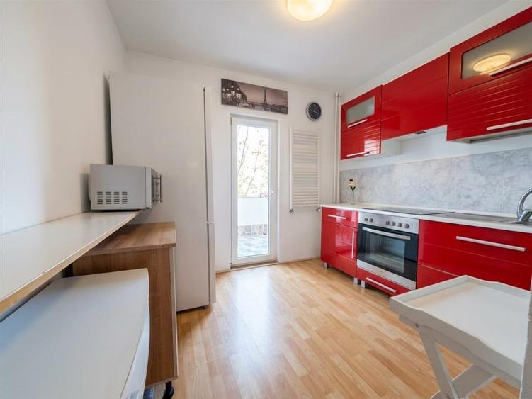 Apartament cu 2 camere decomandat în Decebal