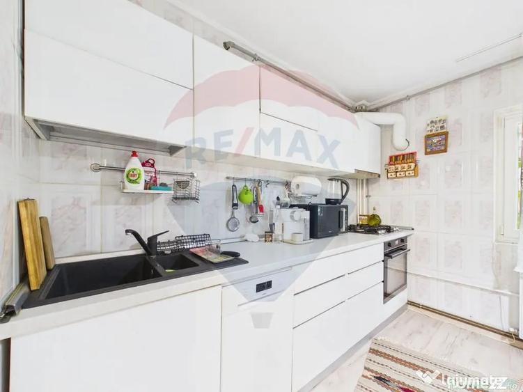 Apartament cu 4 camere decomandat în 13 Septembrie