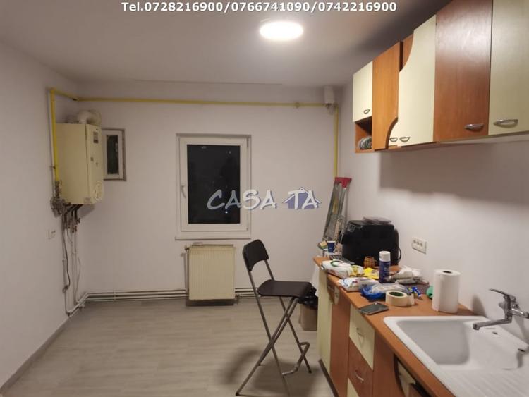 Apartament cu 3 camere decomandat, mobilat în Central