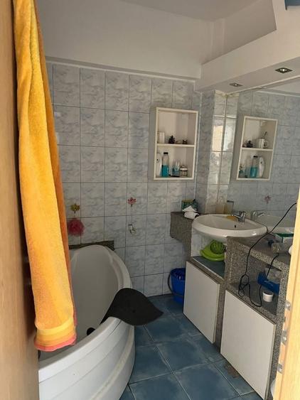 Apartament cu 3 camere decomandat în Simion Bărnuțiu
