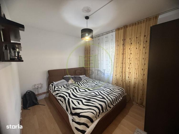 Apartament cu 2 camere semidecomandat în Craiovița Nouă