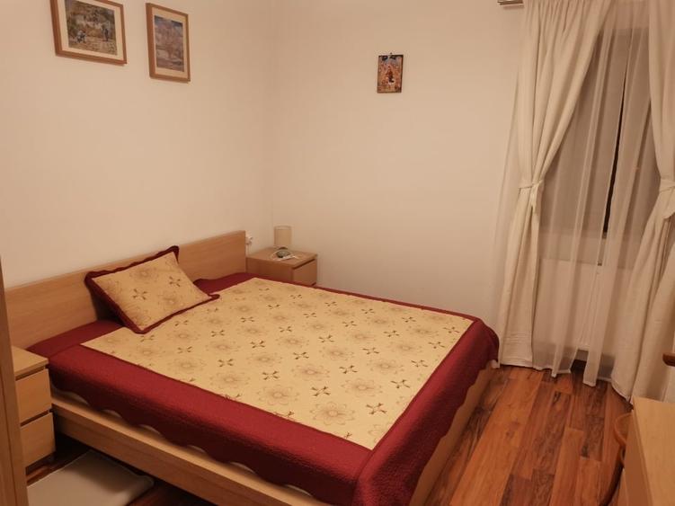 Casă individuală cu 5 camere cu Teren 1000 Mp în Slănic