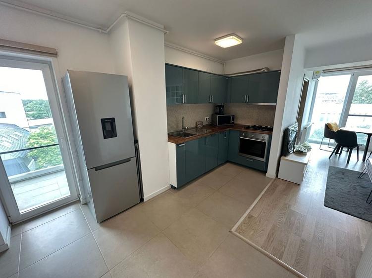 Apartament cu 2 camere semidecomandat, mobilat în Politehnica