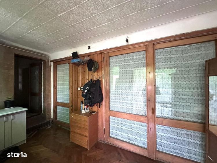 Casă cu 4 camere în Central