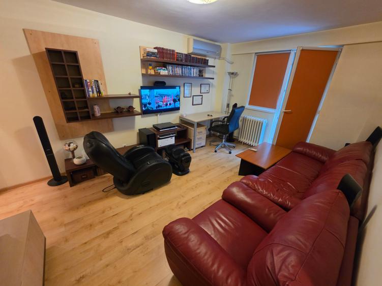 Apartament cu 2 camere semidecomandat în Titulescu