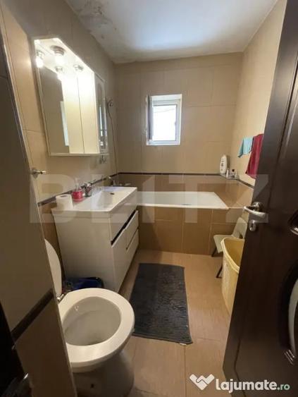 Apartament spa?ios de 68 mp, etaj 1, cu garaj Zona Br? - 4