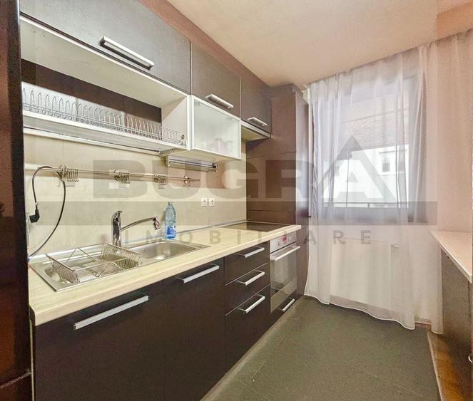 Apartament cu 3 camere semidecomandat, mobilat în Andrei Mureșanu