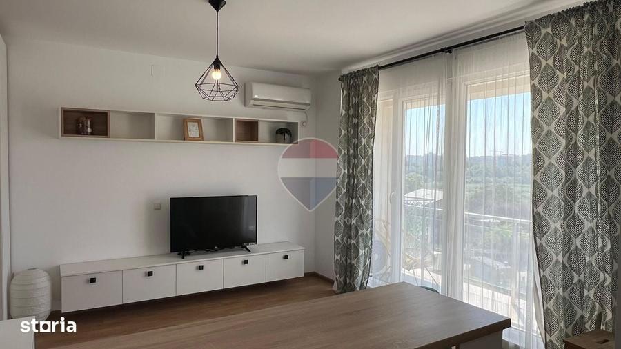 Apartament cu 2 camere decomandat în Central