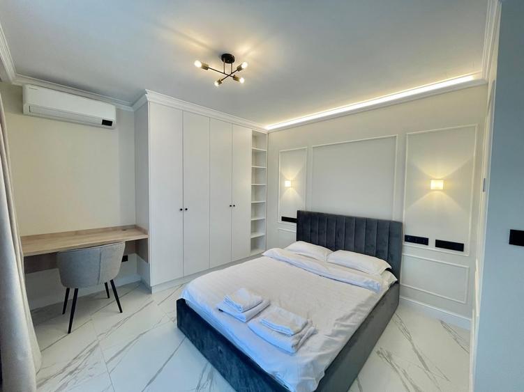 Apartament cu 3 camere decomandat în Băneasa