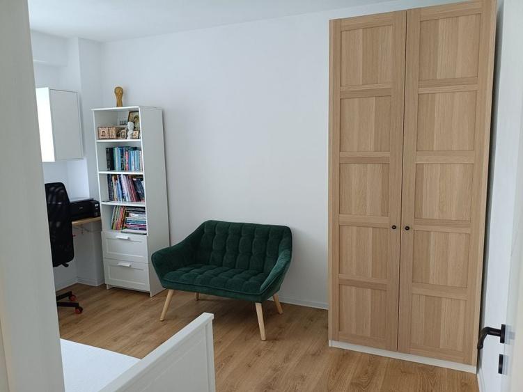 Apartament cu 3 camere decomandat în Ampoi 3