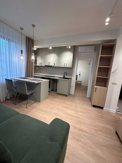 Apartament cu 2 camere semidecomandat în Andronache