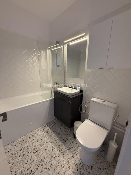 Apartament cu 3 camere, proaspat renovat, ultracentral Bd. Magheru