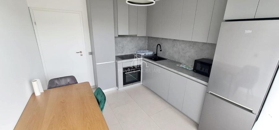 Apartament cu 3 camere decomandat în Tudor