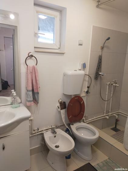 Casă cu 3 camere cu Teren 264 Mp în Hunedoara