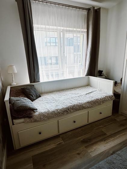 Apartament cu 3 camere decomandat, mobilat în Florești