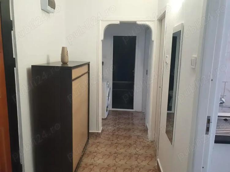 Apartament cu 2 camere decomandat în 1 Mai