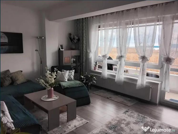 Apartament 3 camere, decomandat - zona Cristian - 2