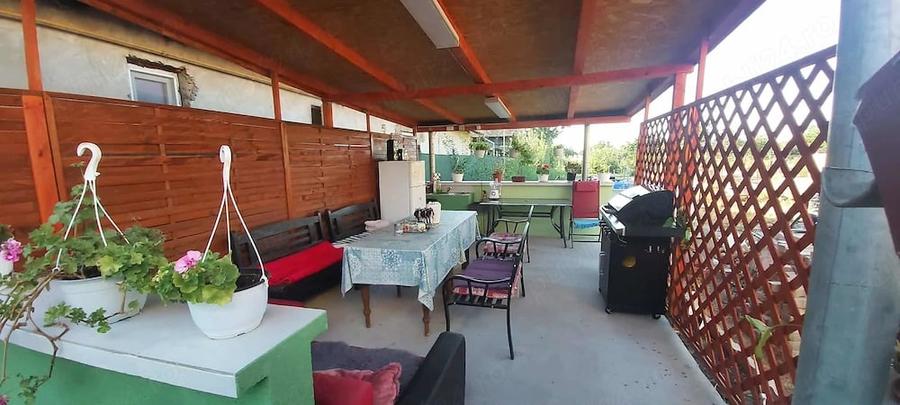 Casă cu 2 camere cu Teren 650 Mp în Peciu Nou