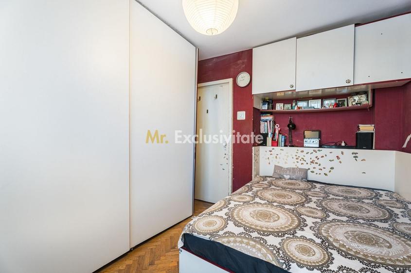 Apartament cu 3 camere semidecomandat în Crângași