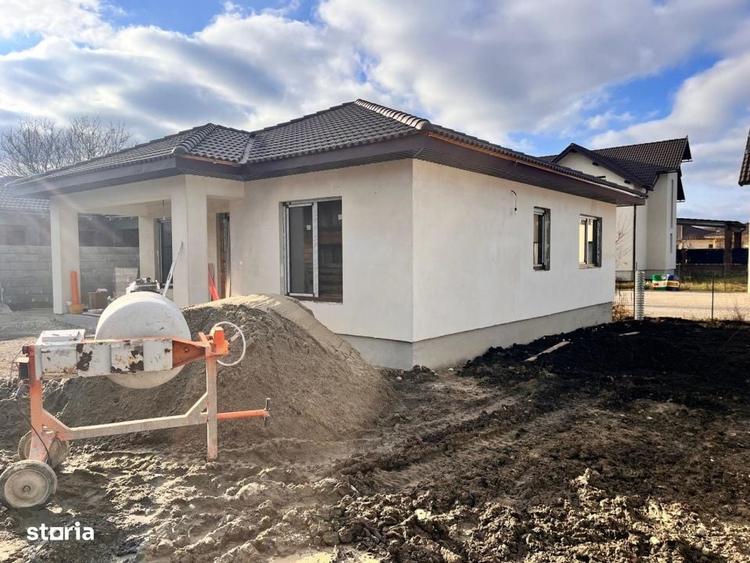 Casă cu 4 camere cu Teren 5 Mp în Central