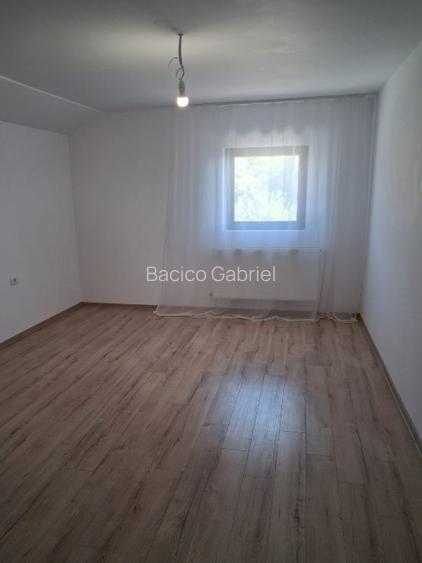 Casă individuală cu 4 camere în Ghermănești