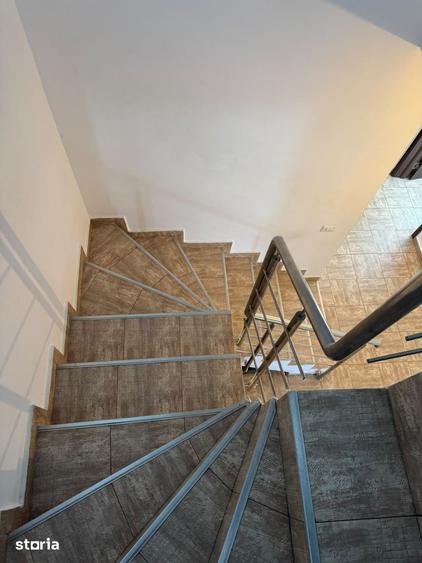 Casă cu 4 camere cu Teren 270 Mp în Central