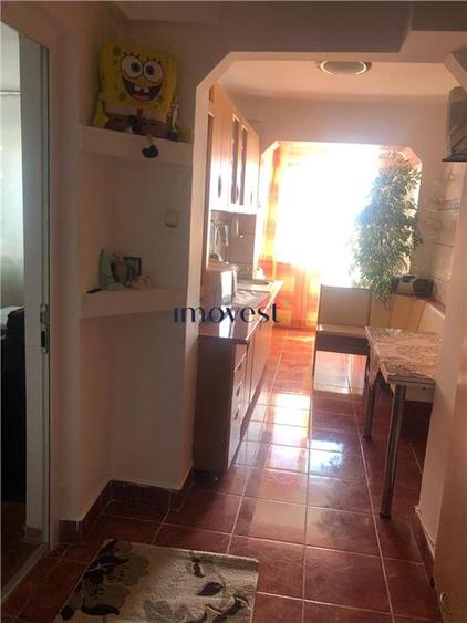 Apartament cu 2 camere semidecomandat în Micro 14