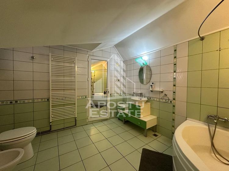 Casă individuală cu 4 camere cu Canalizare în Central