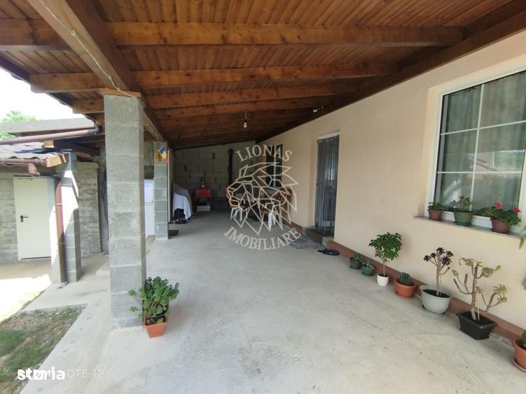 Casă cu 4 camere cu Teren 1400 Mp în Șieu
