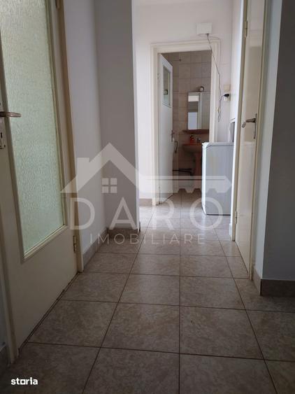 Apartament cu 2 camere decomandat în Aleea Carpați