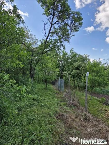 Casă cu 2 camere cu Teren 2112 Mp în Sângătin