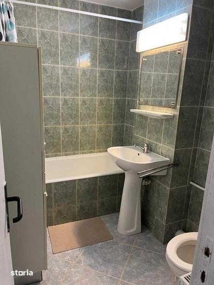 Apartament cu 3 camere decomandat în Astra