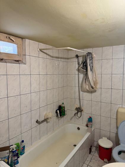 Casă cu 3 camere semidecomandat în Exterior Vest