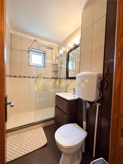 Apartament cu 4 camere decomandat în Poieni-Suceava