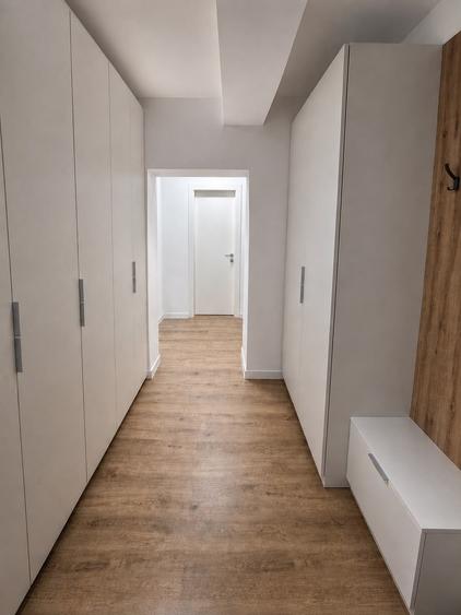 Apartament cu 2 camere semidecomandat, mobilat în Pipera