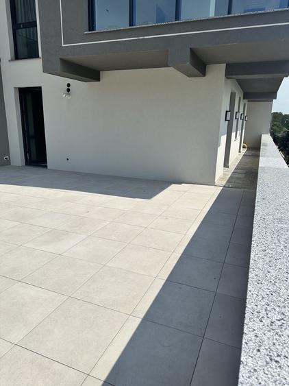 Apartament cu 3 camere decomandat în Obcini