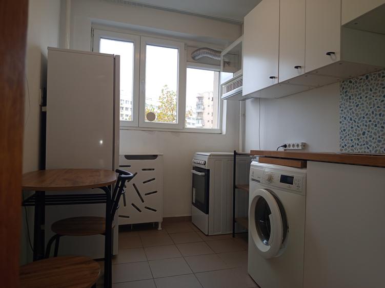 Apartament cu 2 camere decomandat, mobilat în Dristor