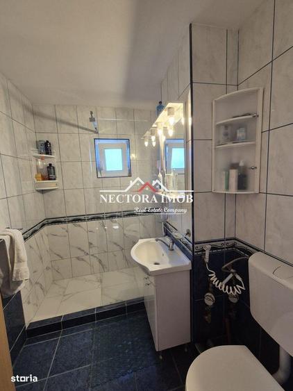 Apartament cu 3 camere decomandat în Nufărul