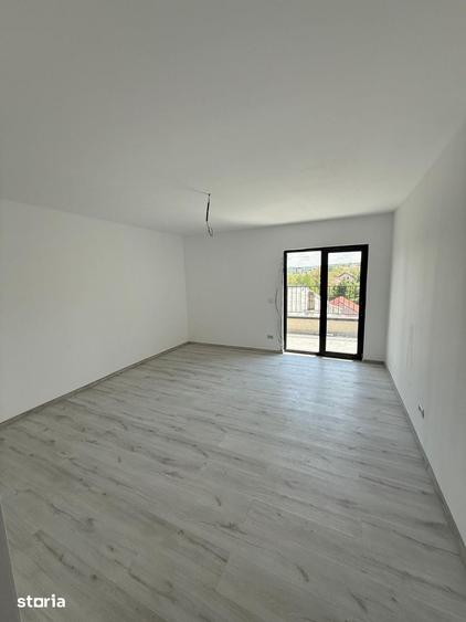 Apartament cu 2 camere decomandat în Rediu