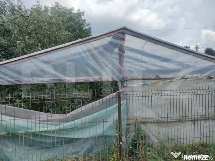 Casă cu 4 camere cu Teren 2190 Mp în Siret