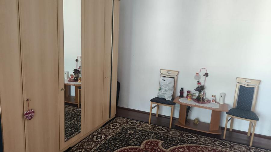 Casă individuală cu 6 camere cu Canalizare în Central