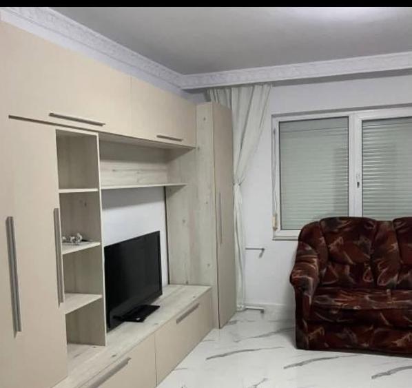 vânzare garsonieră zona cet mobilată utilată 21 mp - 1