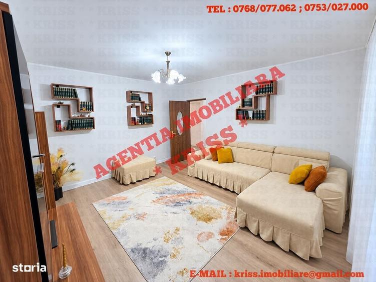 Apartament cu 3 camere decomandat în Prundu