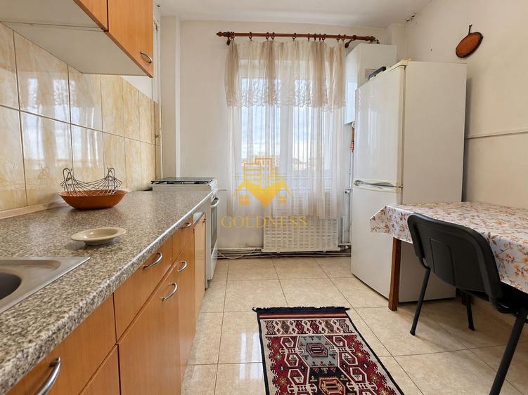 Apartament cu 3 camere decomandat, mobilat în Mărăști