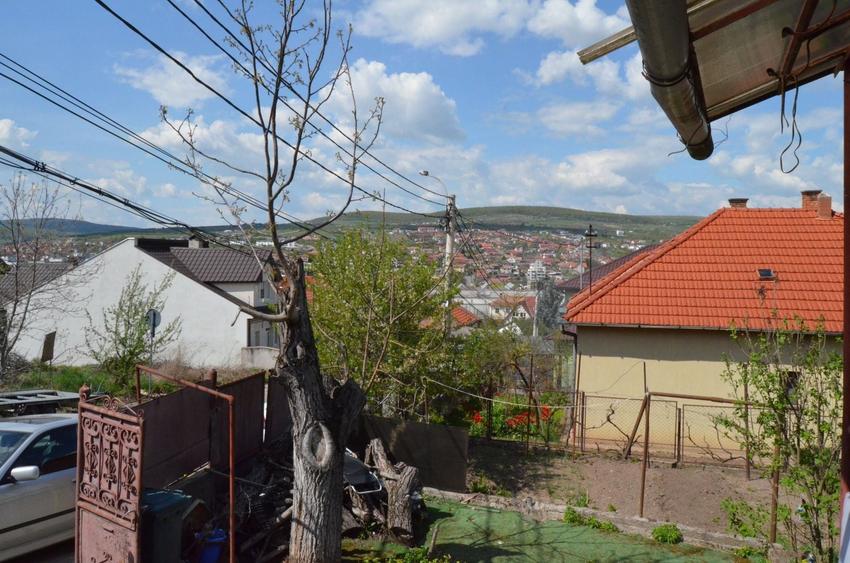 Casă individuală cu 5 camere cu Canalizare în Gruia