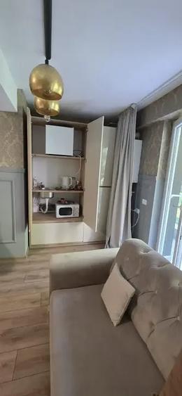 Apartament cu 3 camere decomandat, mobilat în Nord-Vest