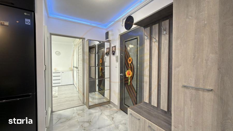 Apartament cu 2 camere decomandat, mobilat în Central